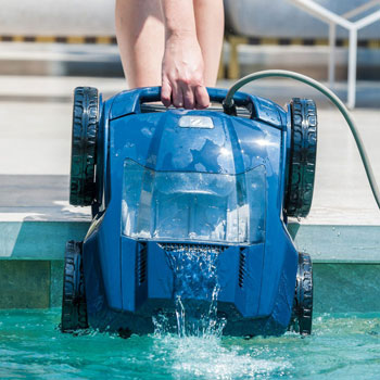 pulitore piscina